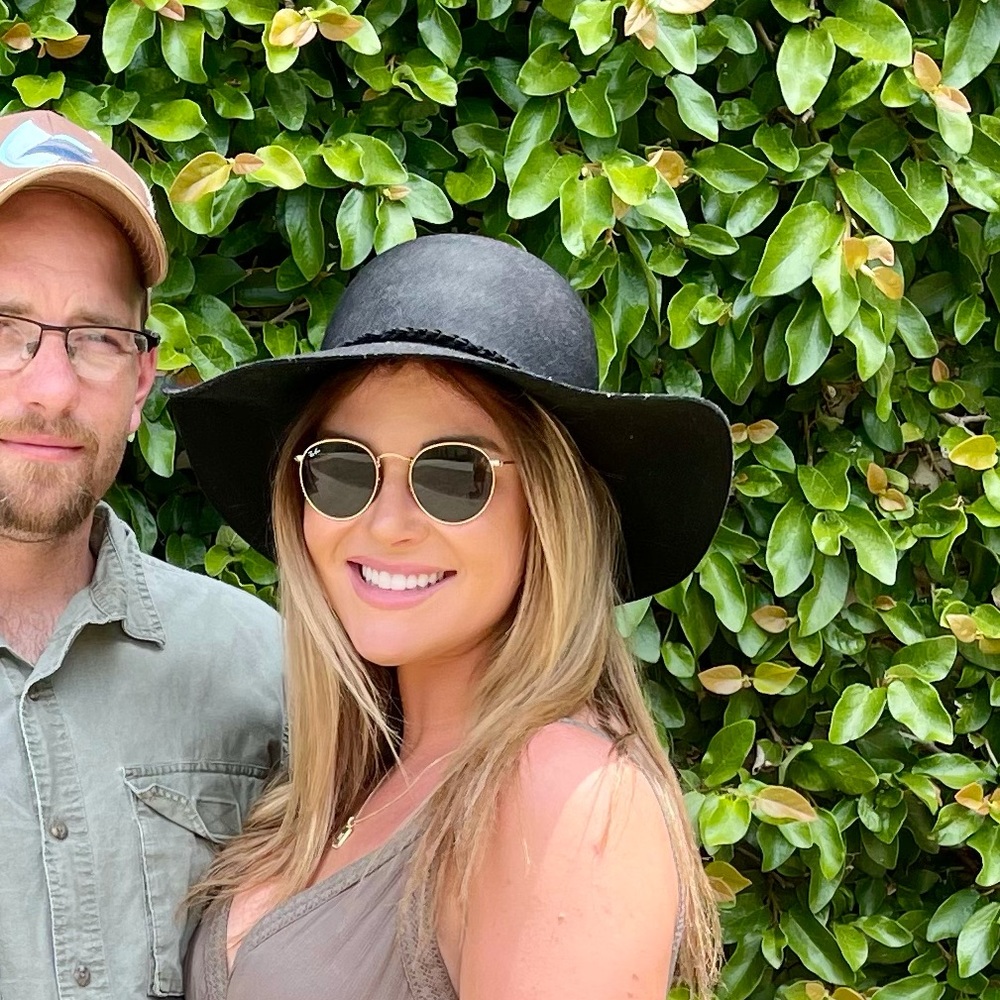 Black floppy hat